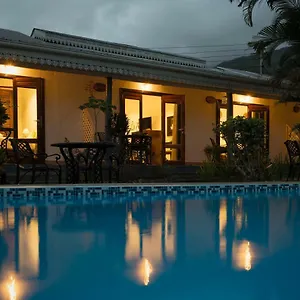 Hotel Chez Plume, Anse Boileau