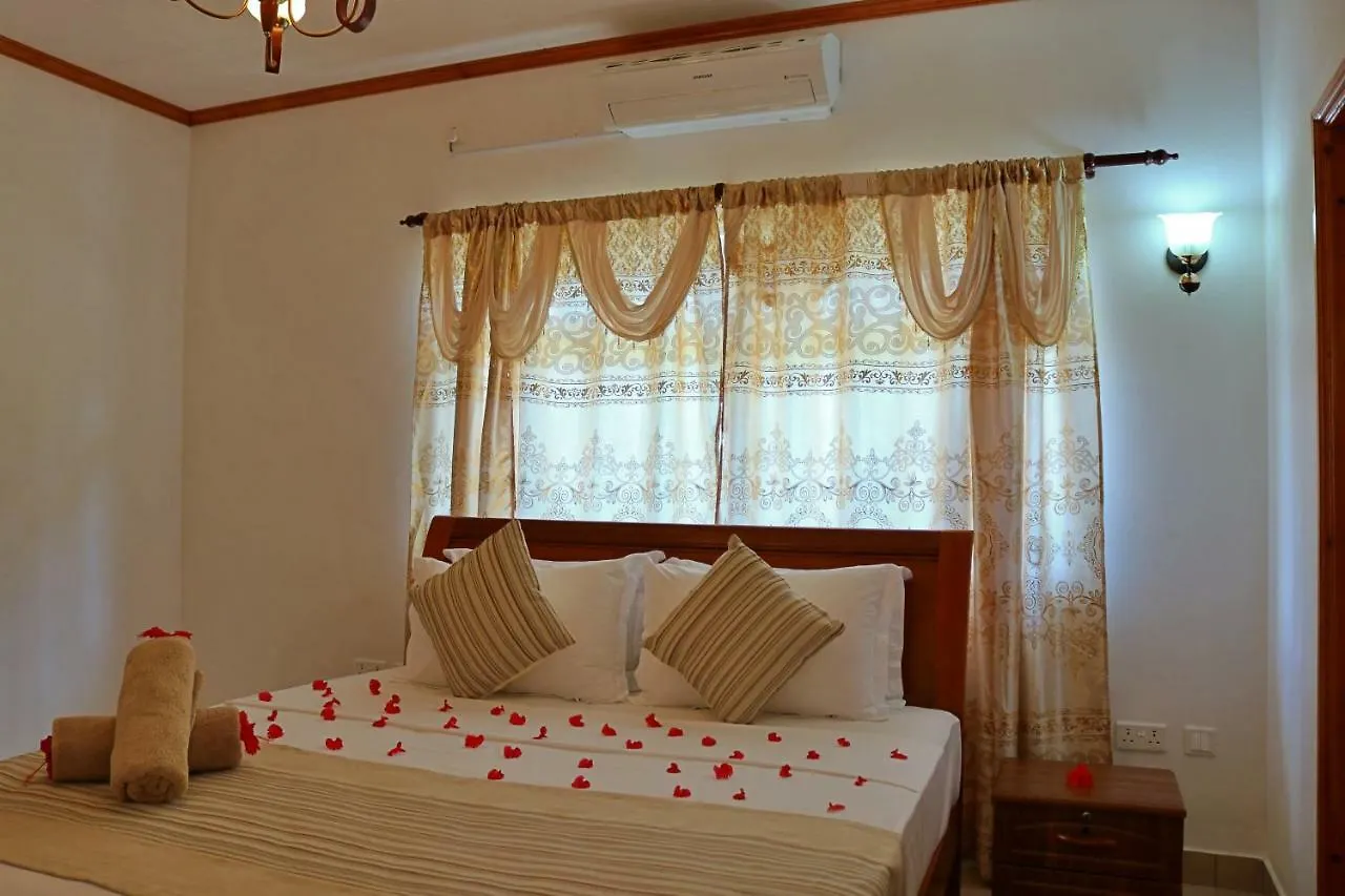 Petit Barbaron Villa Анс-Буало